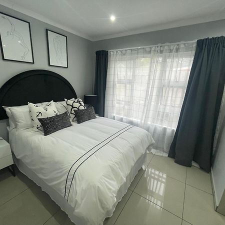 Trendy, Comfortable 1 Bedroom Apartments In Mthatha Dış mekan fotoğraf