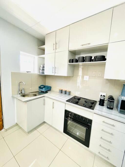 Trendy, Comfortable 1 Bedroom Apartments In Mthatha Dış mekan fotoğraf