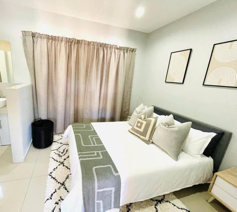Trendy, Comfortable 1 Bedroom Apartments In Mthatha Dış mekan fotoğraf