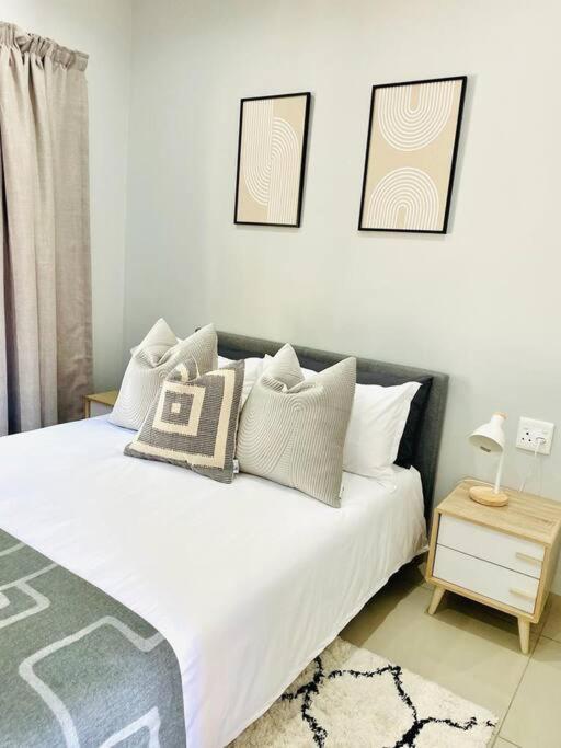 Trendy, Comfortable 1 Bedroom Apartments In Mthatha Dış mekan fotoğraf