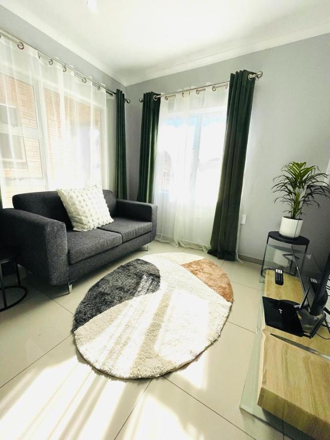 Trendy, Comfortable 1 Bedroom Apartments In Mthatha Dış mekan fotoğraf