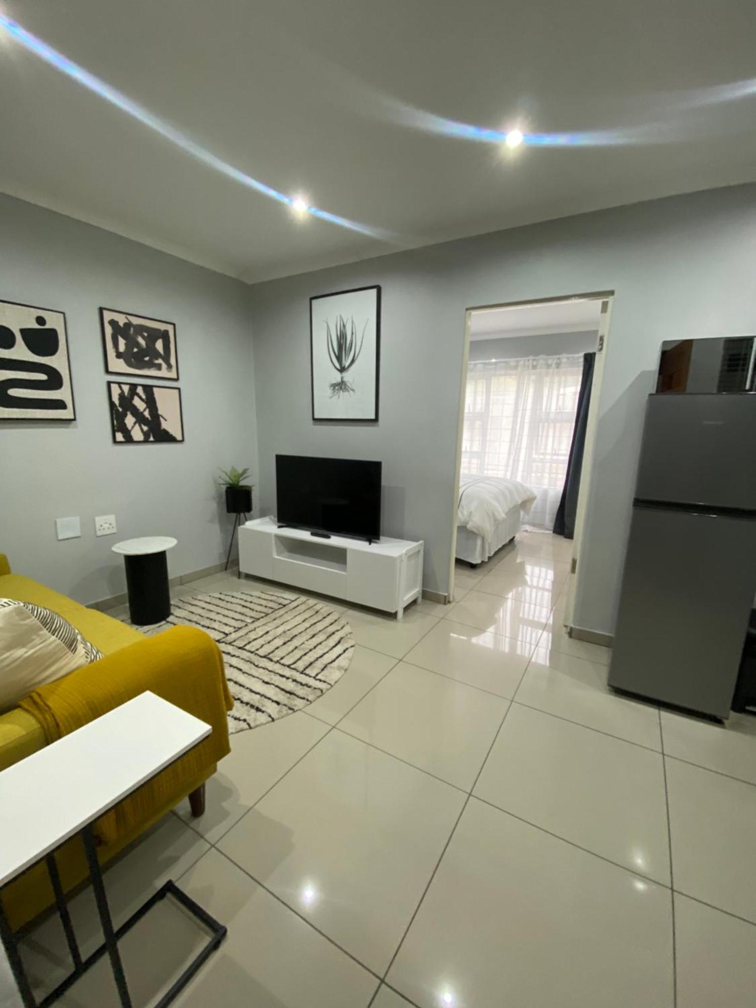 Trendy, Comfortable 1 Bedroom Apartments In Mthatha Dış mekan fotoğraf