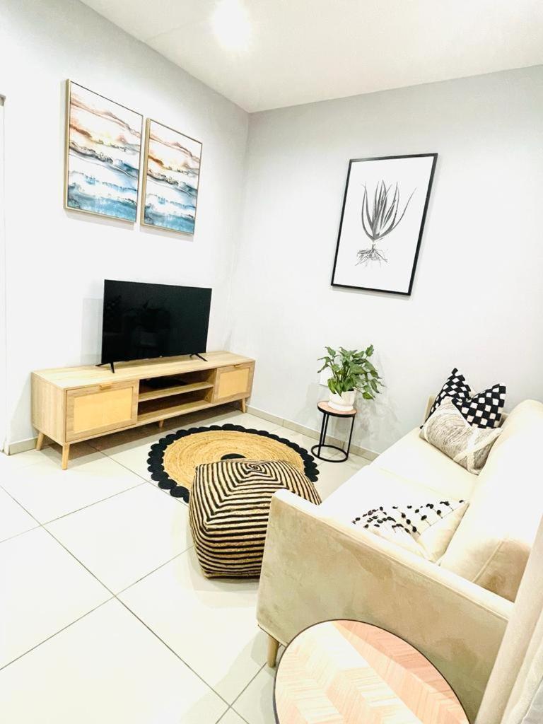 Trendy, Comfortable 1 Bedroom Apartments In Mthatha Dış mekan fotoğraf